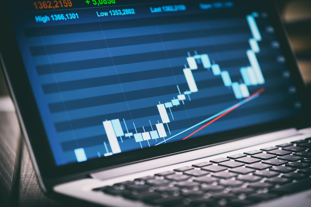 Forex vs Stocks: Which Is Better for Beginners in 2026? | Skadeva